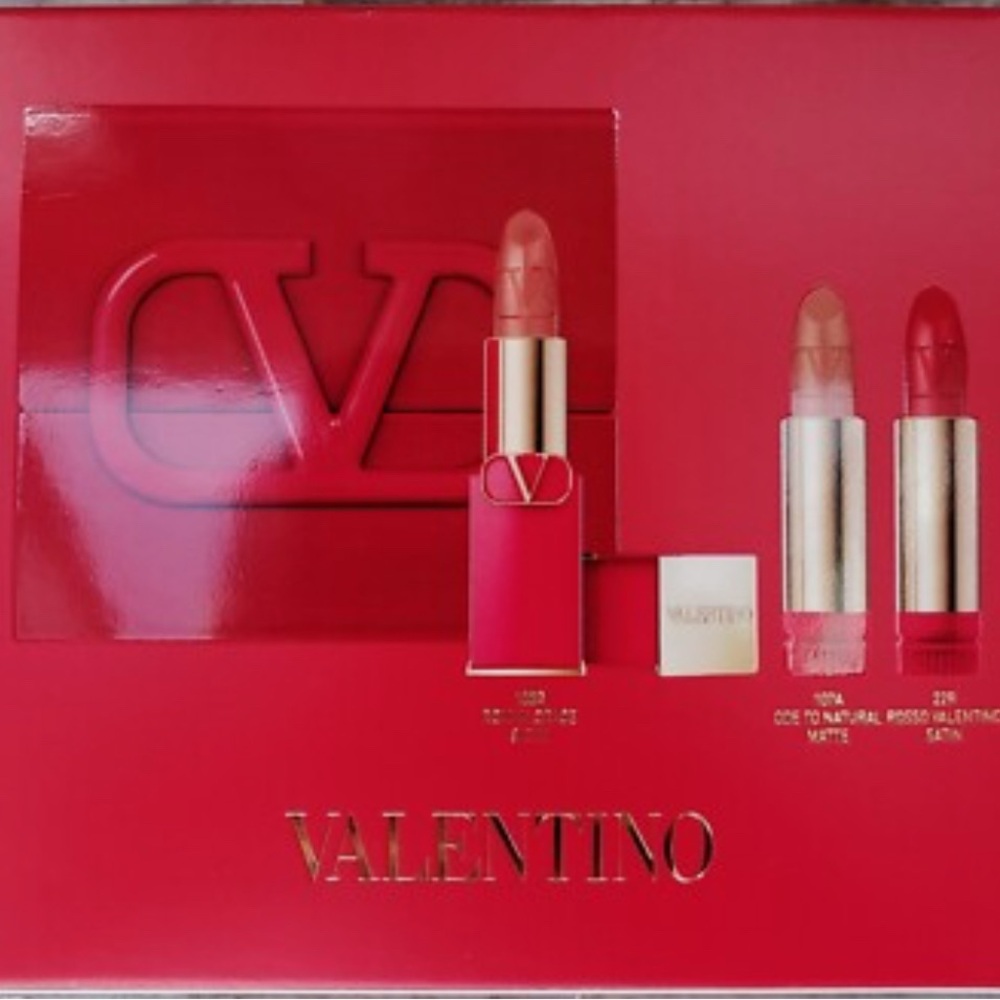 Valentino Lipstick Duo set - Bold Red and Soft Nude